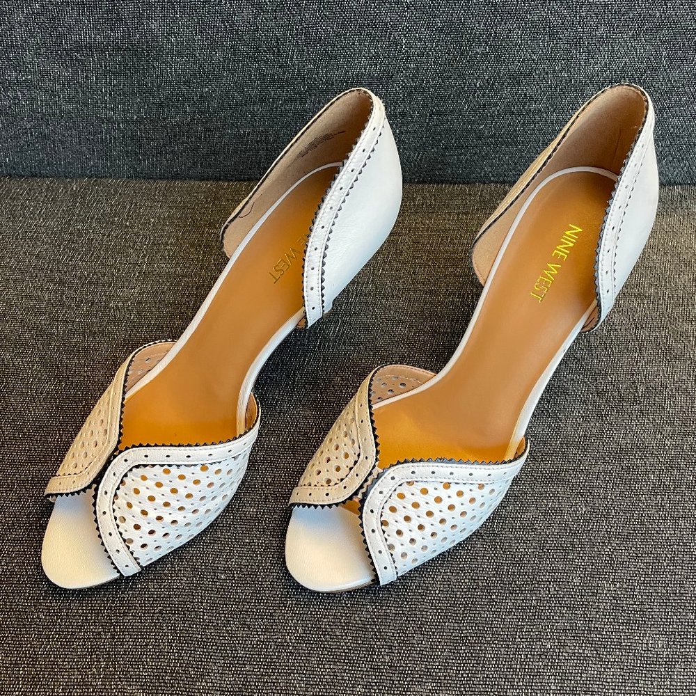 NWOT Nine West White Peep Toe Heels